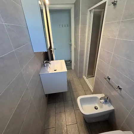 Deluxe * Lecco